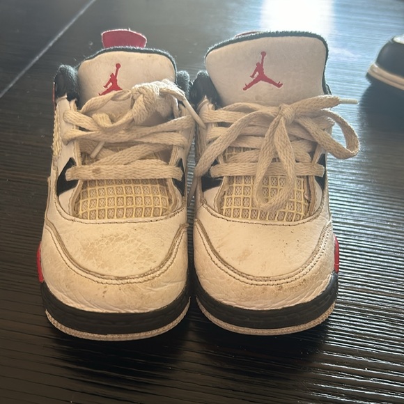 Tennis shoes Nike - Picture 2 of 4